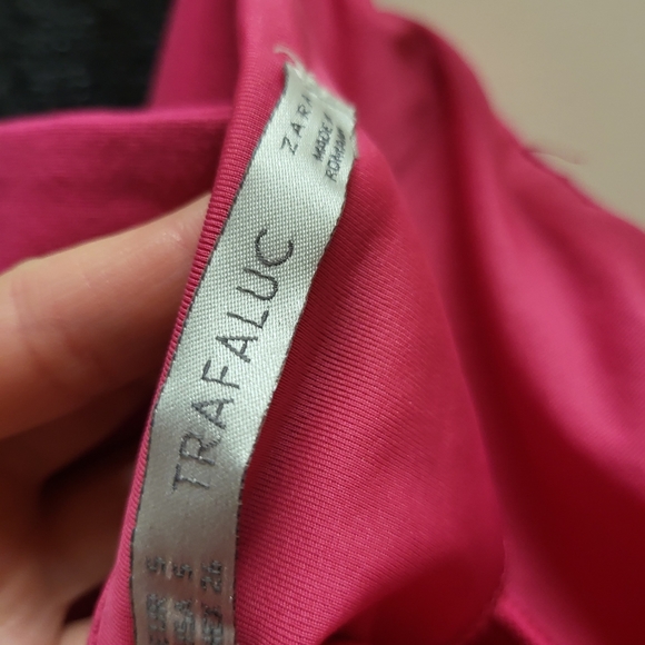 Pink pencil off shoulder dress - Picture 4 of 4